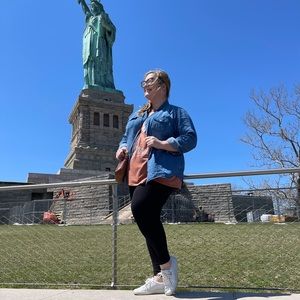 Meet your Posher, Emily